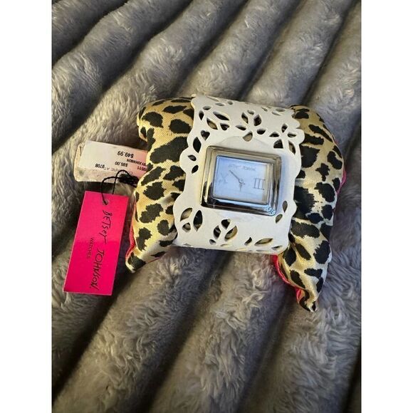 Betsey johnson white filagree lace gothic watch - Picture 6 of 7